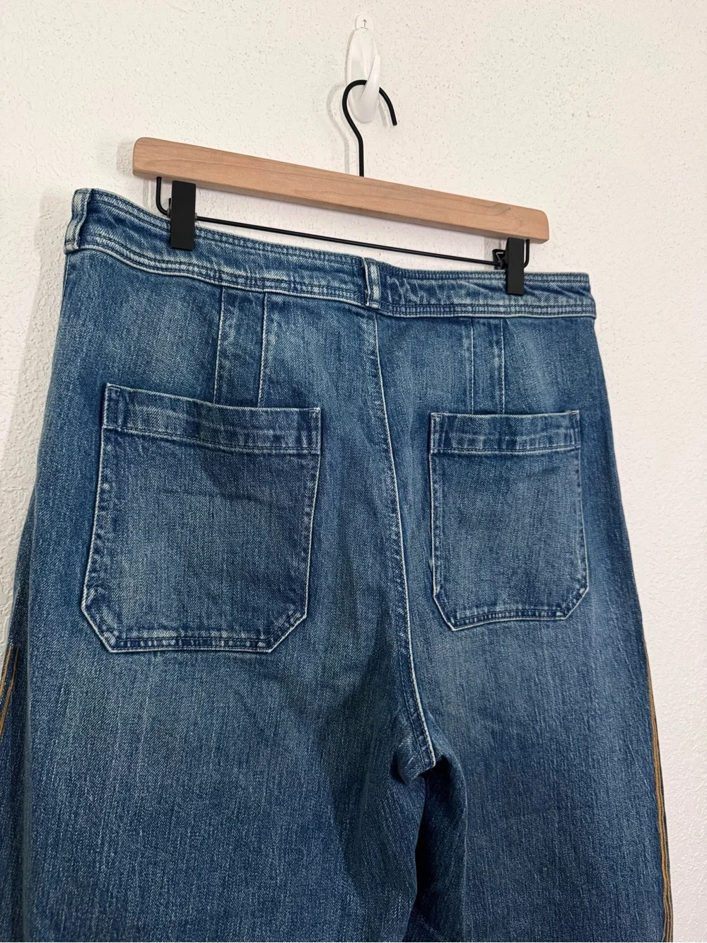 Maeve Anthropologie The Ettie High Rise Embroidered Wide Leg Crop Jeans 33 TALL - Picture 8 of 10